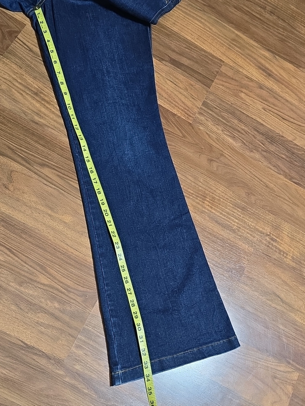Spanx Pull-on Flare Jeans 20327R - 1X 34" Inseam - Picture 10 of 12